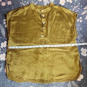 Banana Republic Green Silk Top